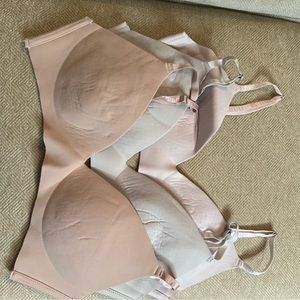 Vince Camuto Seamless Bras 3